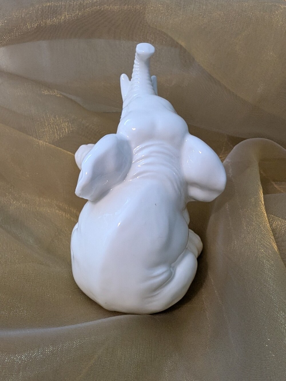 Set of 2 Elephants. White And Grey Both Porcelain - Picture 5 of 11
